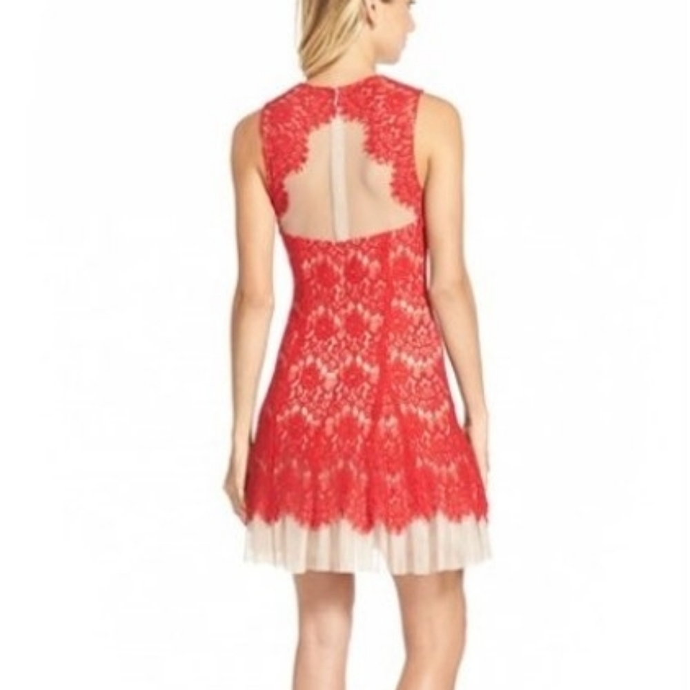 Steppin' out Women's Lace Flare Hem Dress - Picture 3 of 16